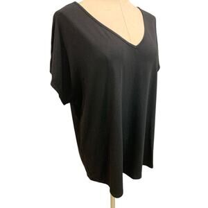 Size 1XL Womens Black V-Neck Short Sleeve Tshirt Loose Fit